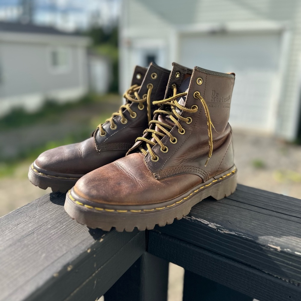 🤎Vintage Dr. Marten’s Air Cushion Sole Boots🤎